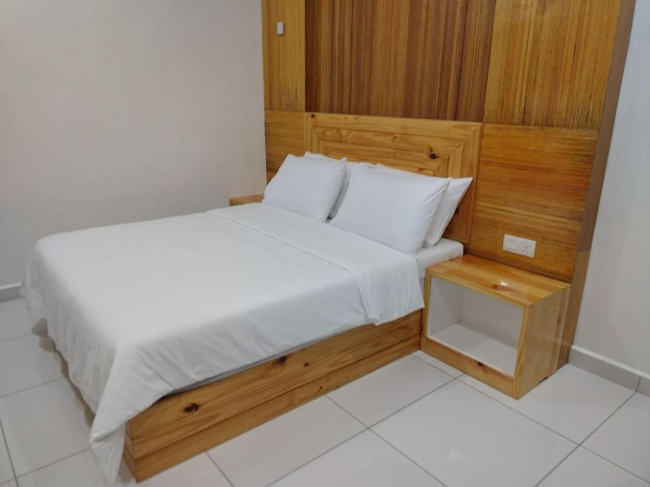 Funduq Al Busyra Motel Pantai Cenang  Luaran gambar